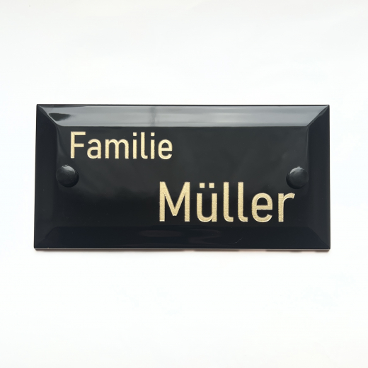 Hausschild, Namensschild, Hausnummer als Wandfliese in Vintage-Optik mit Ihrem Wunschtext graviert