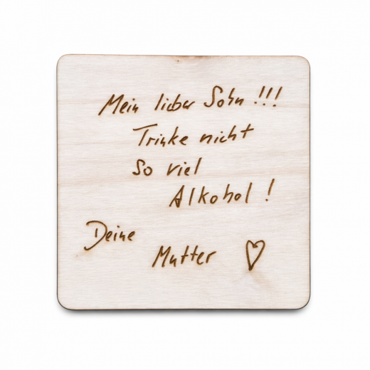 Personalisierter Untersetzer mit echter Handschrift – wahlweise aus Holz oder Kork, individuell graviert