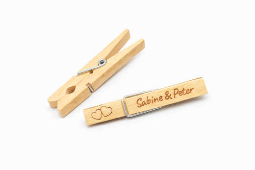 Wäscheklammer aus Holz personalisiert
