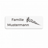 Individuell graviertes Namensschild aus weißem Acryl mit schwarzer Schrift und Motiv. Selbstklebend, UV- und wetterfest – ideal für Tür, Briefkasten oder Klingel.