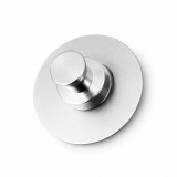 Runder Metall-Pin Ø 23 mm aus echtem Messing, Kupfer oder Edelstahl mit gebürsteter Oberfläche, Lasergravur und Clutch-Pinverschluss aus Metall. Ideal für Mützen, Jacken, Kutten oder Taschen. Eigene Motive sind auf Anfrage möglich.
